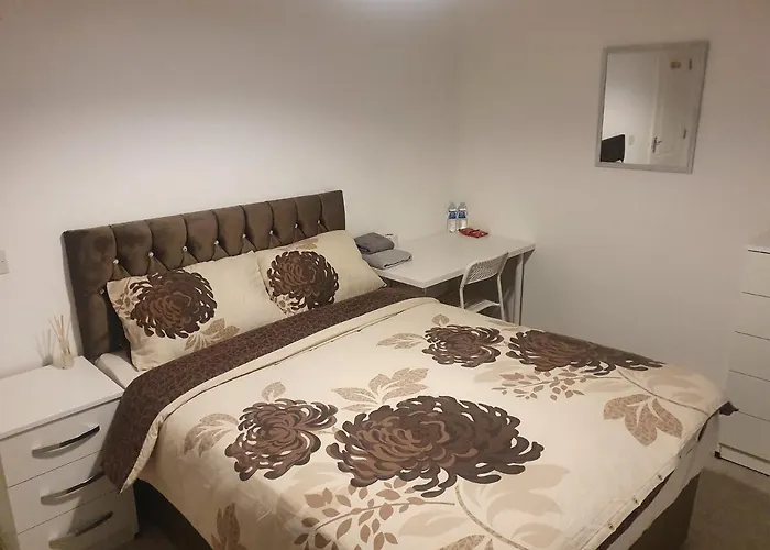 Nhyl Homes 布雷得佛