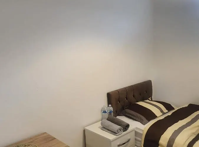 Nhyl Homes 度假居 *