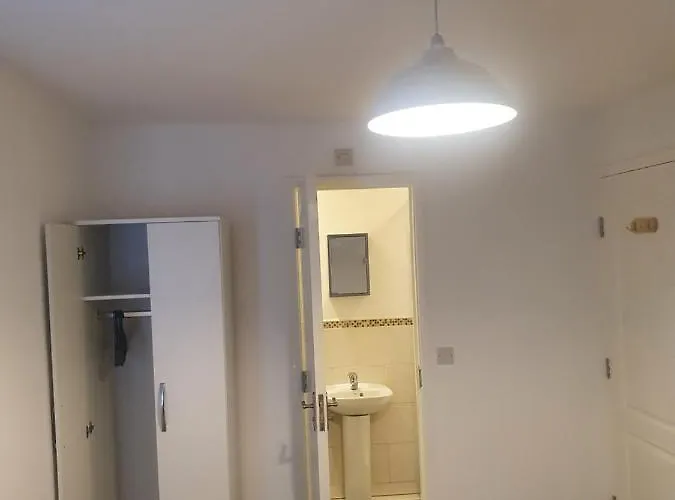 Nhyl Homes 布雷得佛