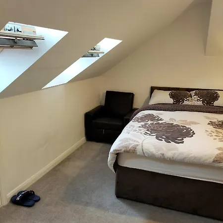 Nhyl Homes * Bradford (West Yorkshire)