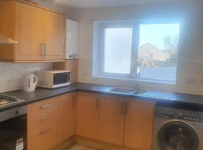 Nhyl Homes * Bradford (West Yorkshire)