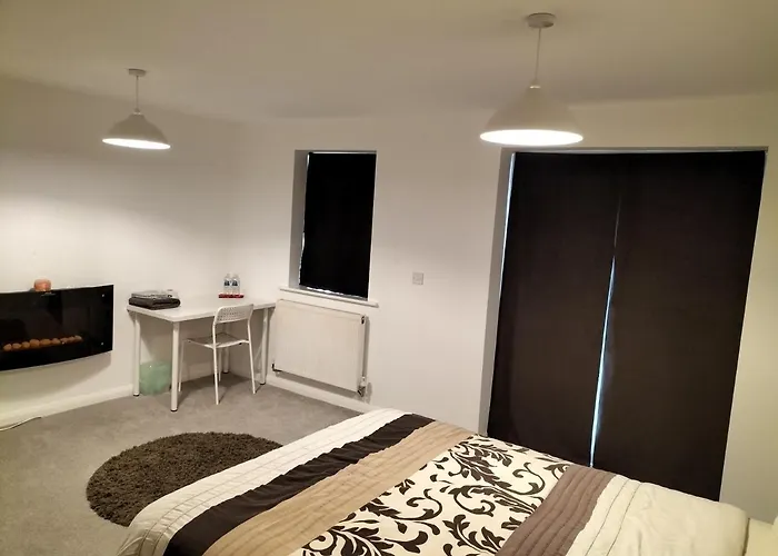 Nhyl Homes * Bradford (West Yorkshire)